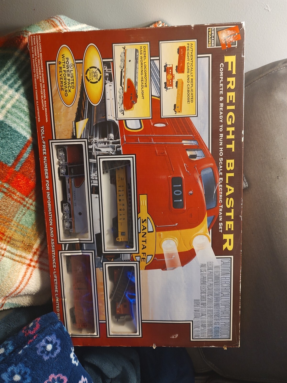 NEW Life Like Trains Freight Blaster HO Train Set Santa Fe Diesel