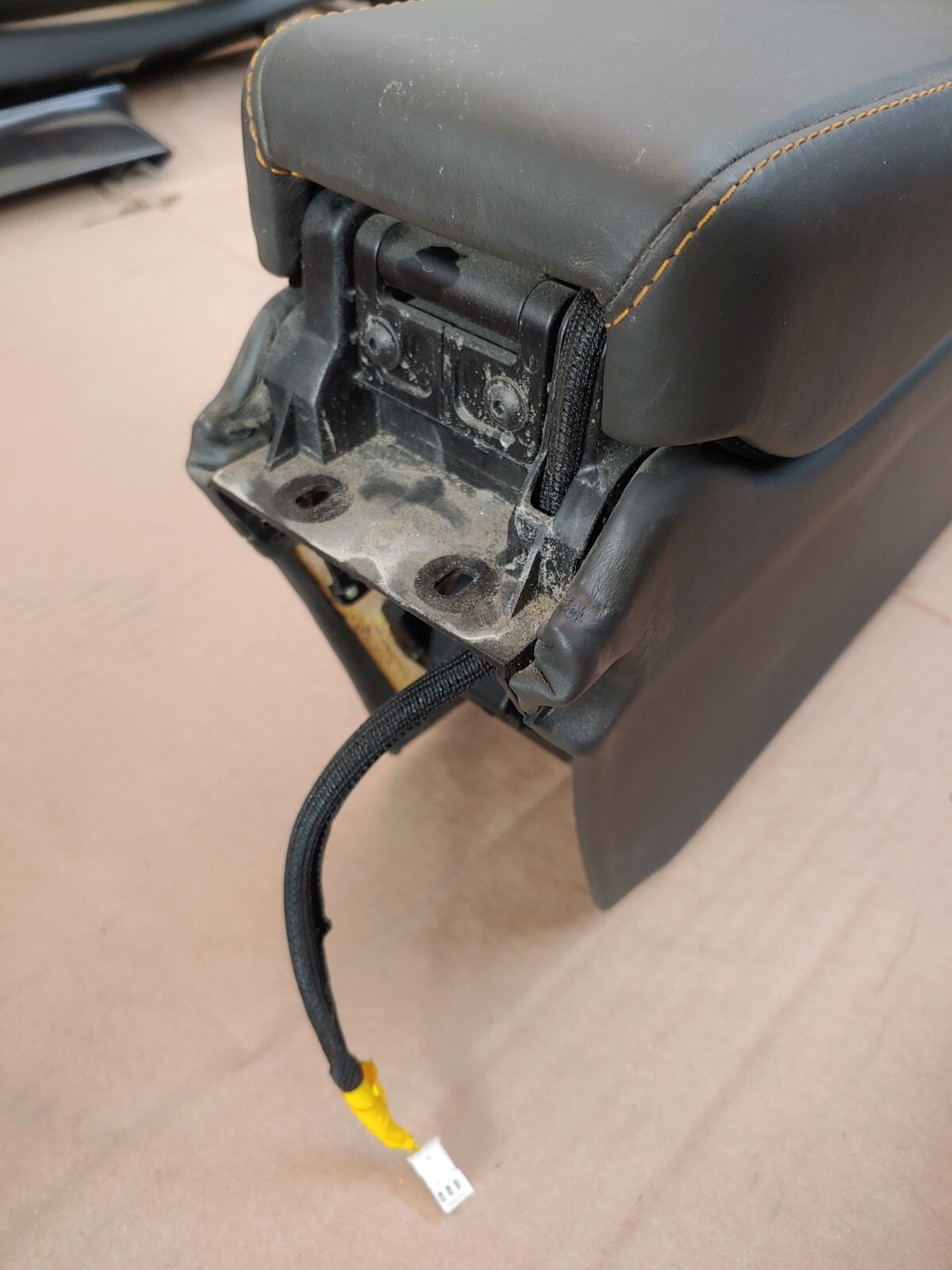 2019 17 18 20 McLaren 720S 720 Alcantara / Leather Center Console