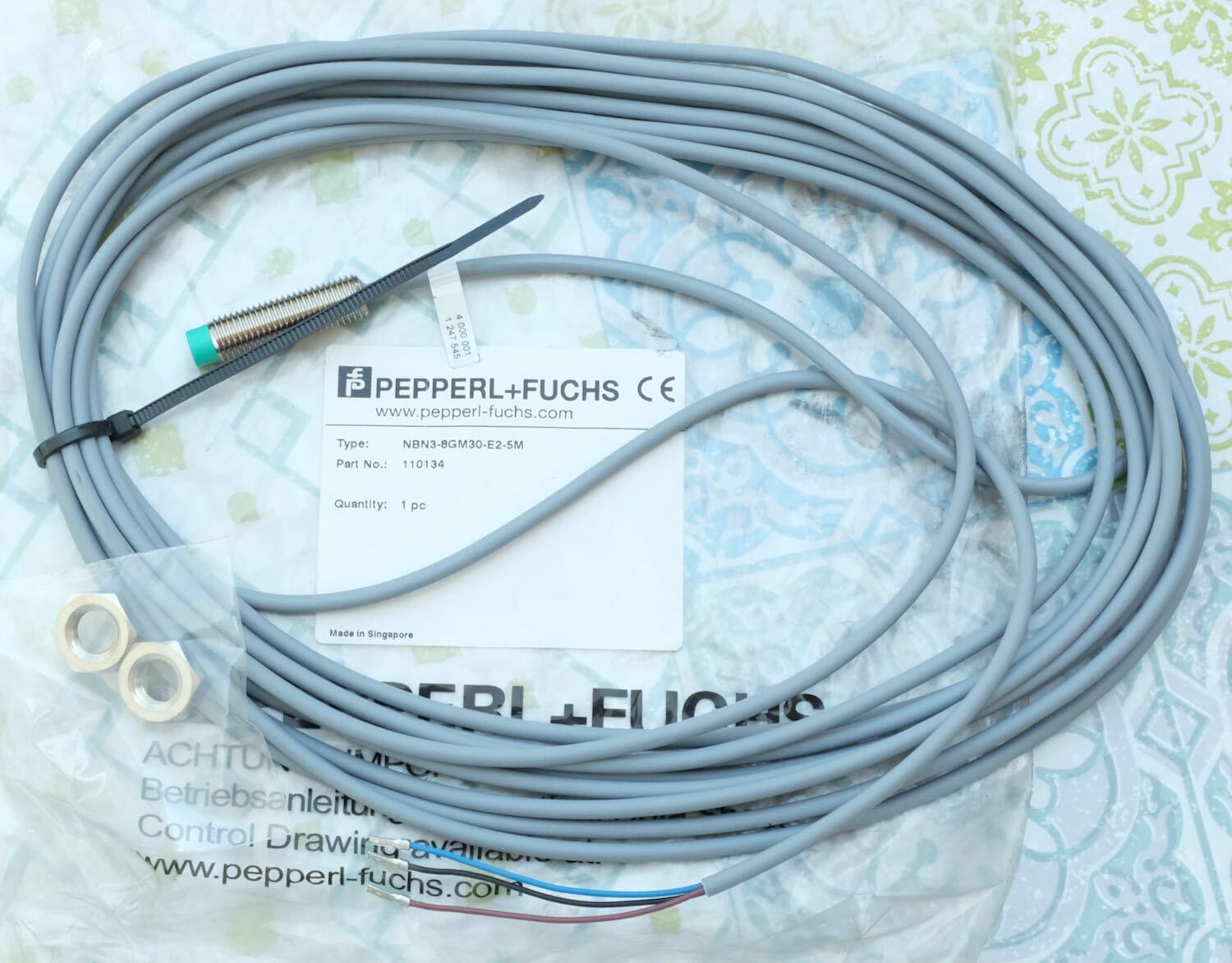 Détecteur inductif Pepperl Fuchs NBN3-8GM30-E2-5M capteur de proximité M8