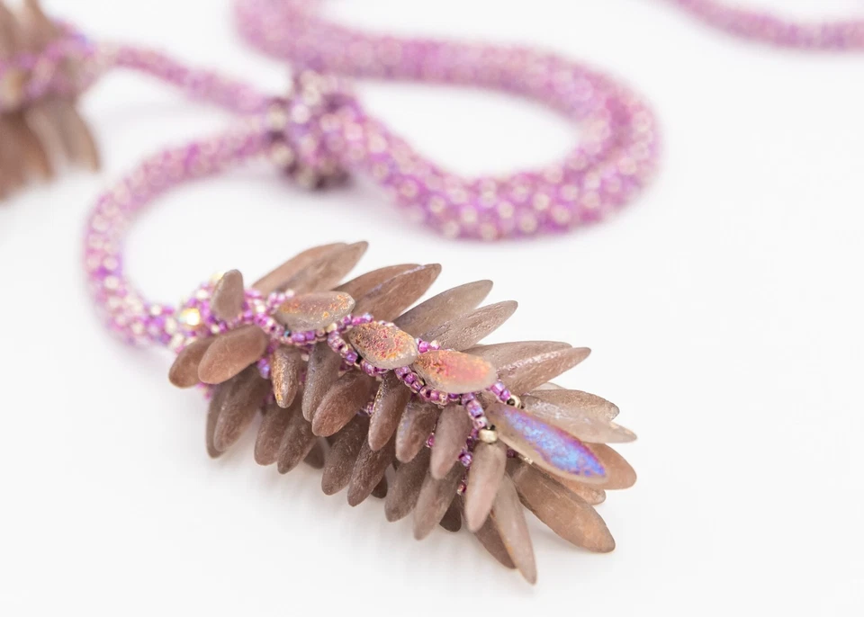 Halskette Lila Rosa Glitzer Extra Lang Unikat Handmade Damen Schmuck Perlenkette - Bild 3 von 4