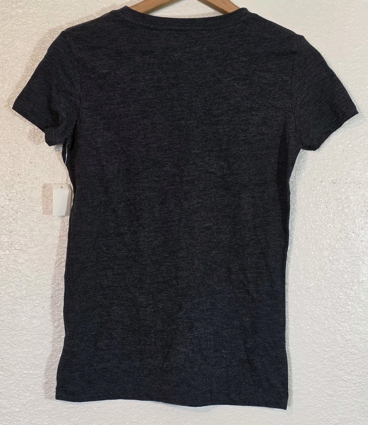 Aeropostale Women’s NWT Size S Dark Heather Grey “AERO” Floral Graphic Tee