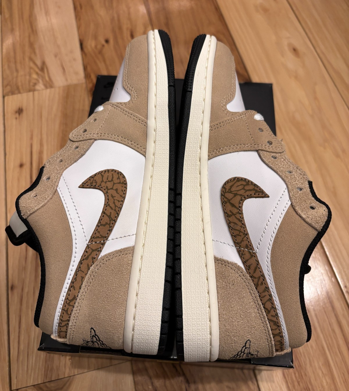 Nike Air Jordan 1 Low SE Hemp Light British Tan White DZ4130 201 Men's Size 7 thumbnail 6