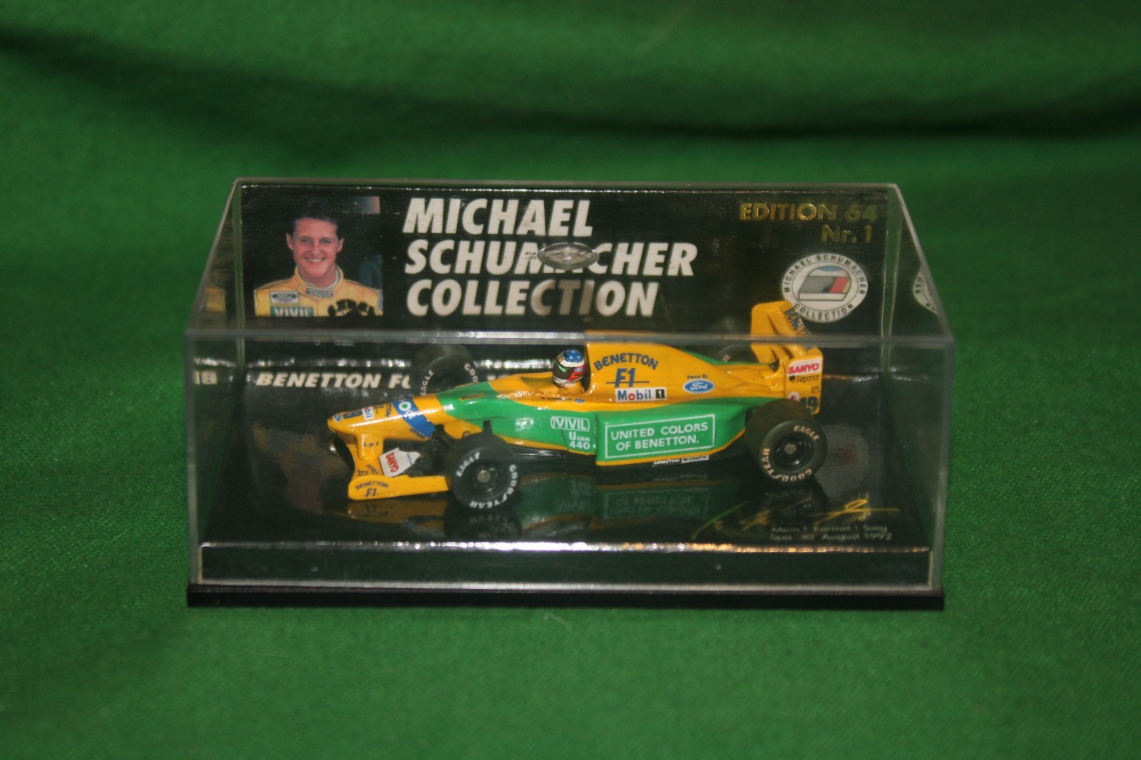 MINICHAMPS F1 MICHAEL SCHUMACHER COLLECTION BENETTON FORD B192 1/64 #641100