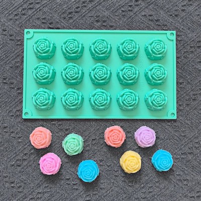 15 cavity rose shaped silicone mold, perfect for cakes, pancakes, brownies, dess