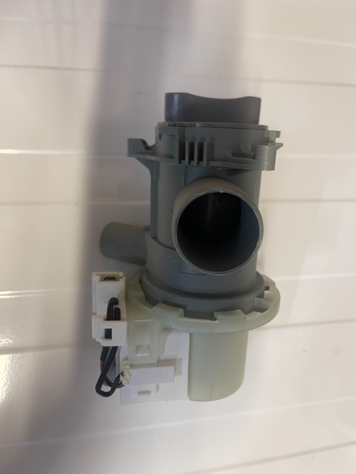 Pompe de vidange Beko 2840941500 pour reparer soi meme son appareil