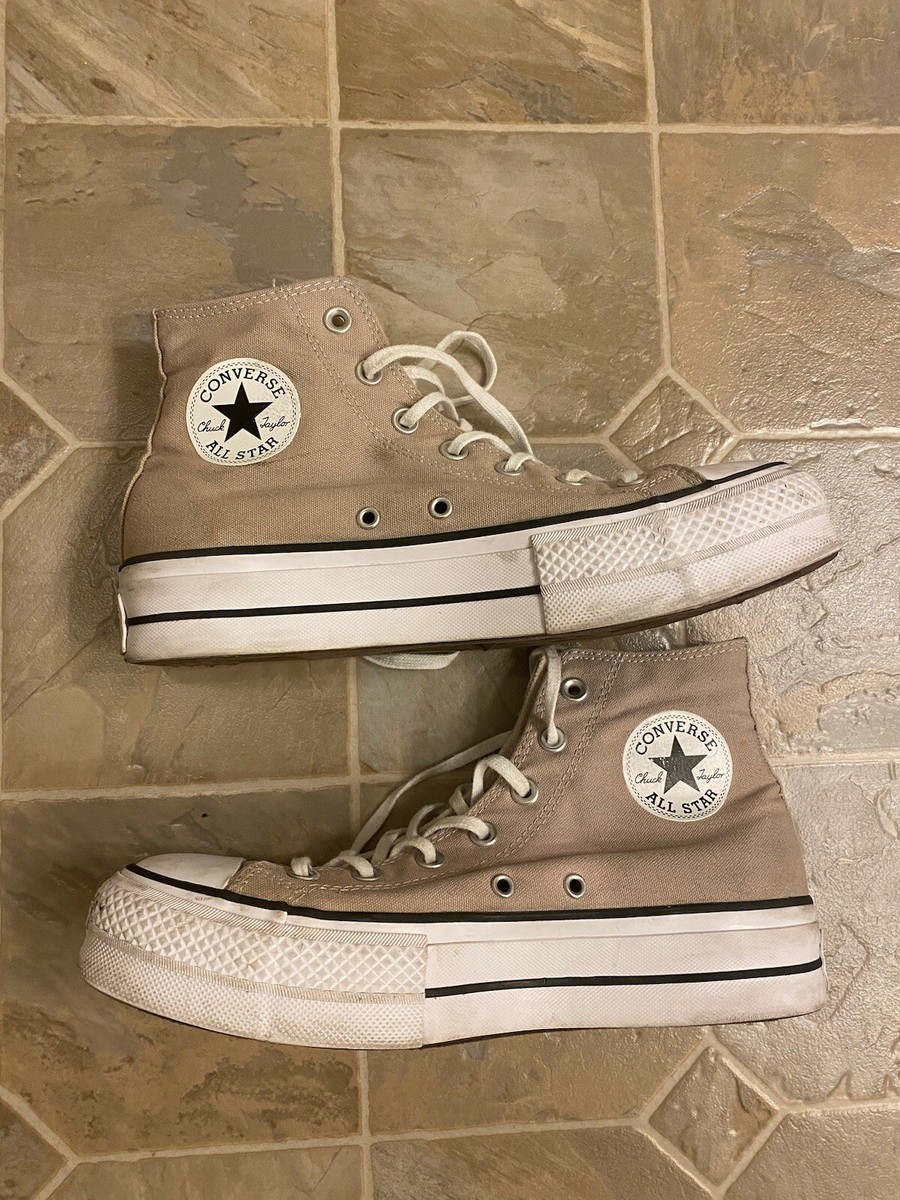 Aesthetic Converse With Books On Them Aesthetic Black Converse