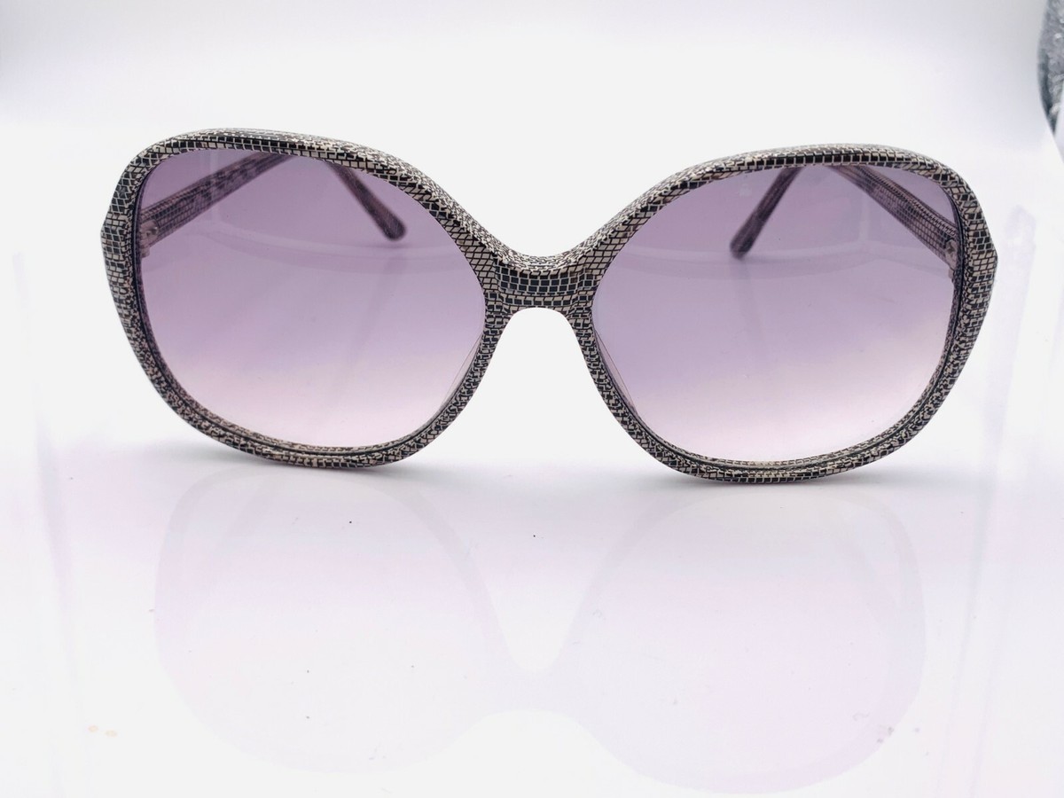 Oleg Cassini Black and Cream Sunglasses with Dark Lenses Black/Gold Wide Oversized Grandpa Tinted Sunglasses with  main image 4