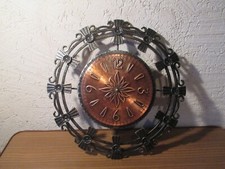 Elektromechanische Wanduhr ZENTRA Kunst Schmideeisen Uhr