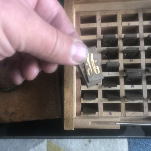 GRAPHOGRAPH .IN. PANTOGRAPH ENGRAVING MACHINE SERVICED WITH CALIGRAPHY FONT SET - Picture 11 of 17
