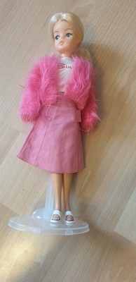 Pedigree Sindy Puppe Modepuppe