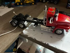1/32 NEW RAY USED MACK CH  SEMI TRACTOR, NO PACKAGING # B 796