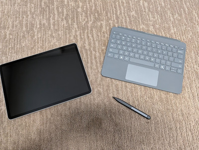 Surface Pro 12 Inch Snapdragon + Keyboard and Slim Pen + 45W charger + Sleeve