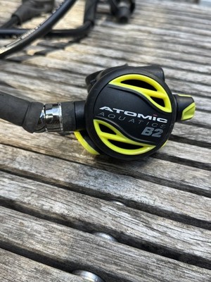 Atomic B2 Octopus zweite Stufe - kürzlich gewartet. 