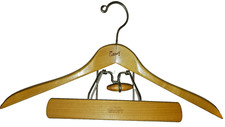VINTAGE "THE SETWELL" WOODEN SUIT HANGER, EXCELLENT CONDITION