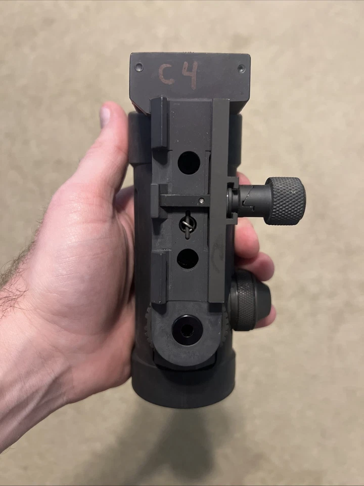 Прицельная сетка Elcan M145 с фиксированным увеличением 3,4x MGO с желтой подсветкой - изящная - Изображение 2 из 4