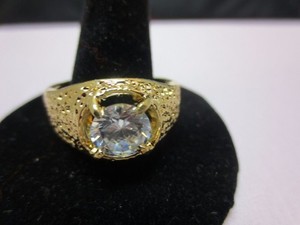 Authentic SIZE 11 14 KT GOLD PLATED LARGE SINGLE RAISED STONE CUBIC ZIRCONIA RING