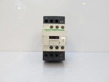 LC1DT40BD Schneider Electric TeSys Deca Contactor 40A, 4 Poles, 24V DC, 600V AC