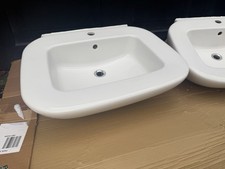 Villeroy & Boch Bathroom Sink(1) Immaculate Condition, Porcelain