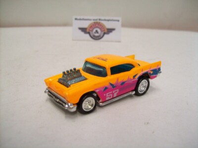 57´ Chevy ''Cal Custom'', orange, Hot Wheels (Made in Malaysia) 1:64 