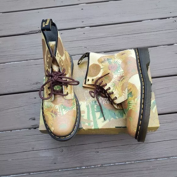 Doc martens hotsell vincent boots