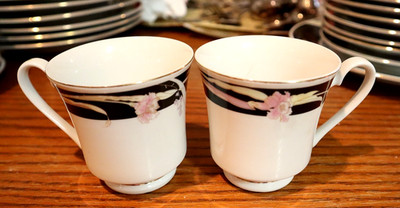 2pcs Coffee / Teacup ~ Fine China ''Charisma Black - Style'' China Mark