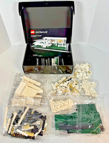 LEGO (21009) Architecture: Farnsworth House - New Retired Building - Fast Ship!