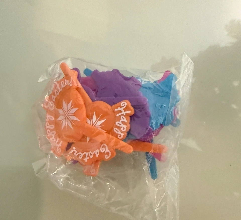 Cupcake o pastel de plástico de Pascua selecciones 12/paquete ~ plástico Foto 3 de 4