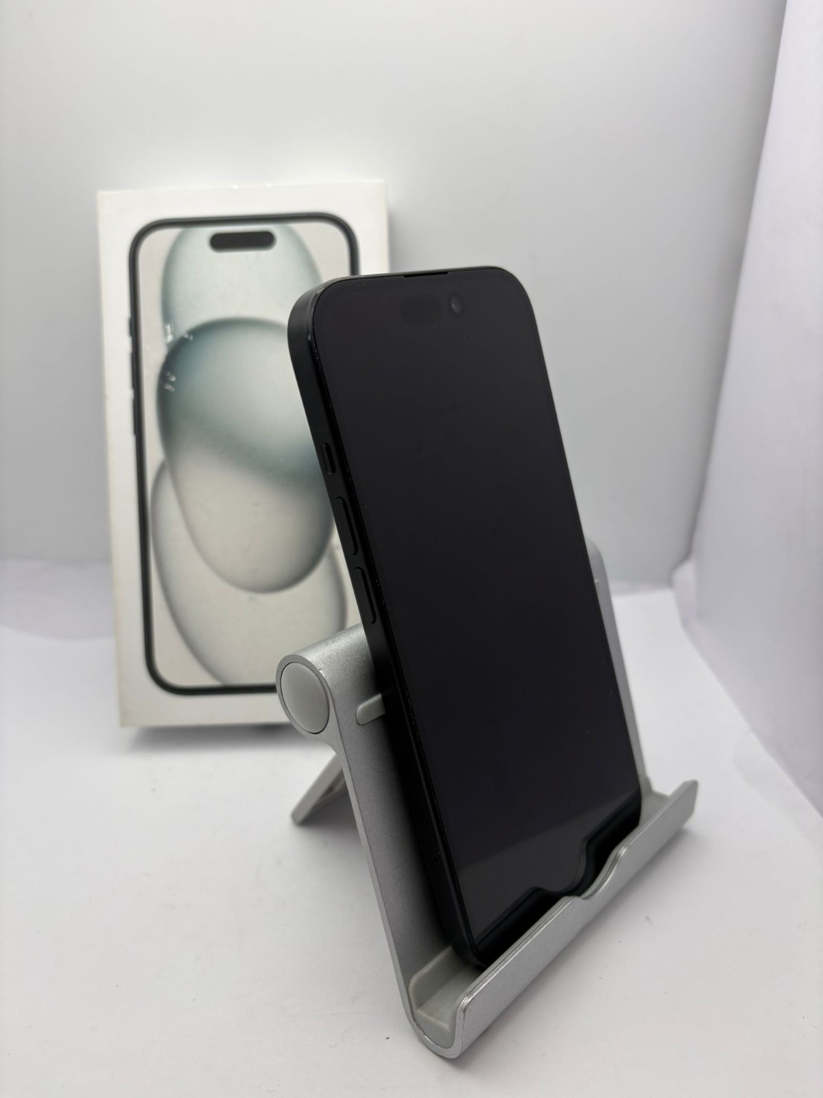 Apple iPhone 15 Plus - 256 Go - Noir sidéral