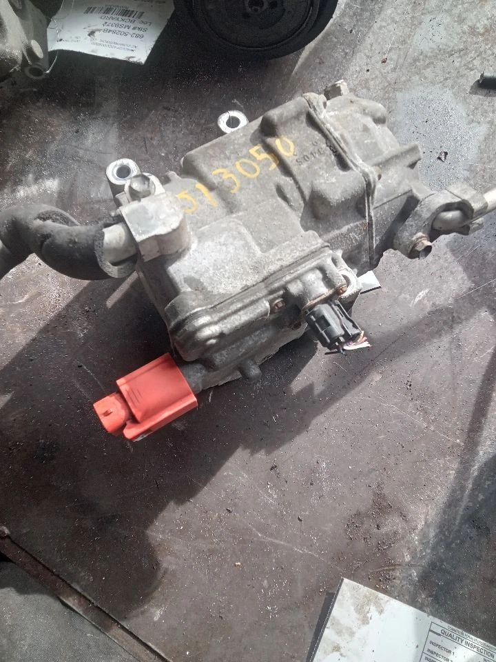Used A/C Compressor fits: 2012 Toyota Prius Prius C VIN B3 7th and 8th digit Gra Foto 2 de 4