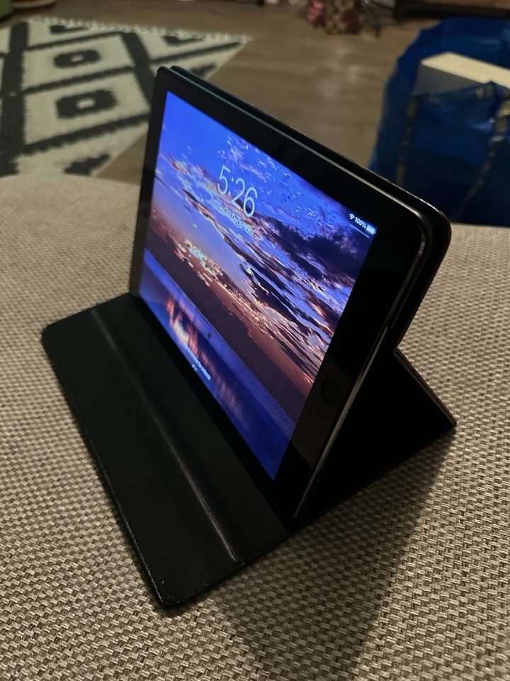  iPad Air 2 128GB  - Image 3 of 4