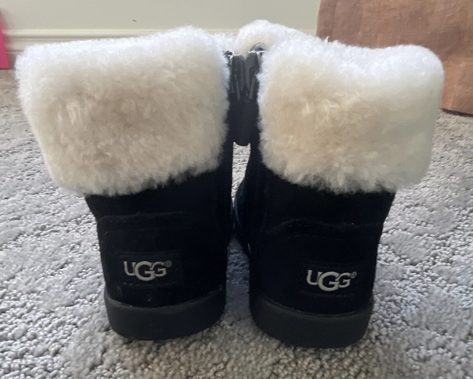 ugg bota bebé 2/3 Foto 3 de 3
