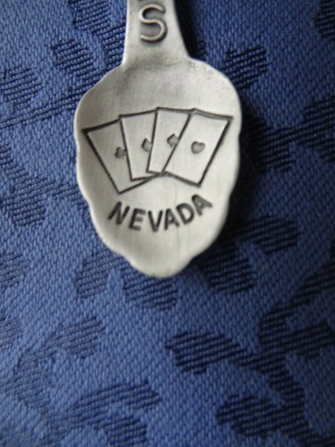 LAS VEGAS NEVADA Souvenir FORT Pewter Spoon Slot Machine Dice Chips & Cards - Picture 2 of 4