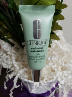Clinique Redness solutions daily protective base 0.5oz/15ml SPF 15 New!