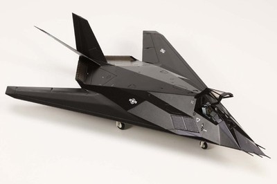 Hobby Master 1/72 F-117A Nighthawk #84-0809 USAF Dark Knights
