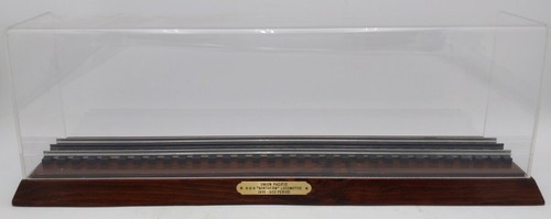 Lionel O Gauge Union Pacific 4-8-4 "Northern" Locomotive 1935-1950 Display Case