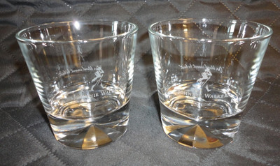 2 Johnnie Walker Scotch Whisky Tumbler Rocks Round Diamond Prism Base Glasses