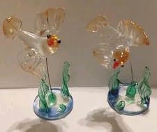 Adorable Pair Of 3.5” Miniature Beautiful Hand-blown Glass Birds. NEW!!