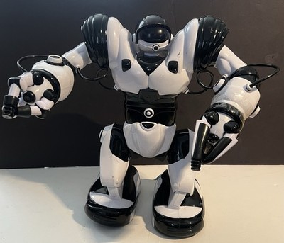 WowWee Robosapien V1 Robot   No Remote   Untested   14  Tall