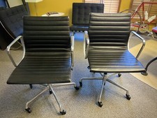Herman Miller Eames Aluminum Group Management Desk Chair in Black 2 Avail