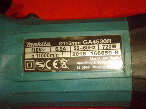 Makita, Angle Grinder. GA4530R, 110v, 4" 115mm, 720w. - Picture 6 of 6