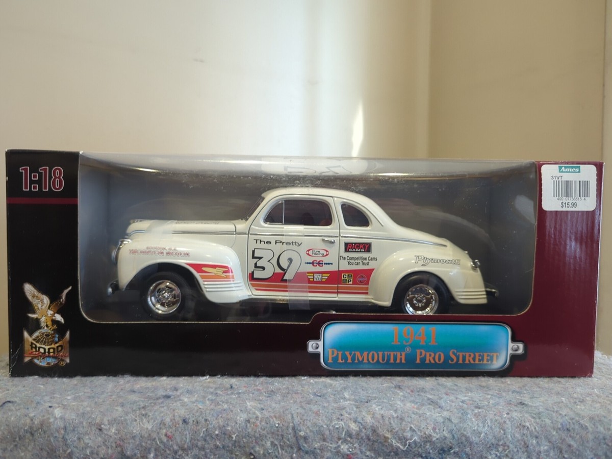 1/18 Road Signature 1941 Plymouth Pro Street Brand New Factory
