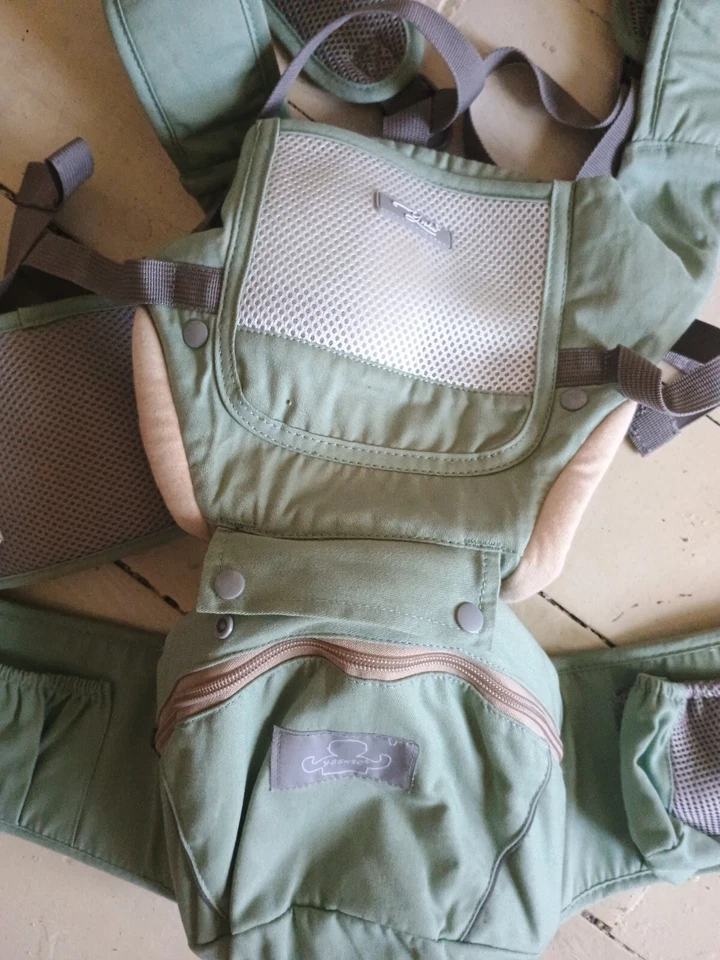 Mochila portabebés de senderismo para niños pequeños Foto 2 de 4