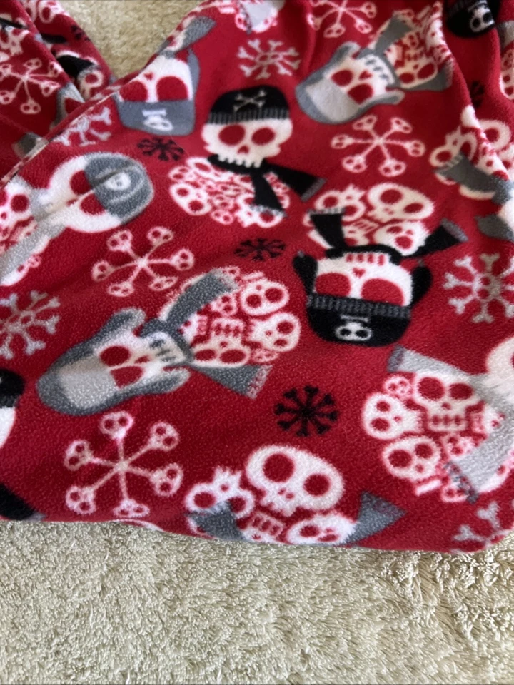 Joe Boxer Boys Red White Gray Pirate Skulls Fleece Pajama Pants 10-12 - Image 3 of 4