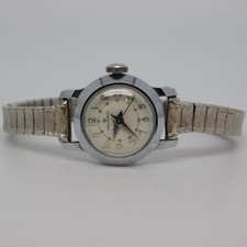 Vintage HELBROS Wind-up Analog Women's Watch Sz. 6" Doesn't Keeps Time