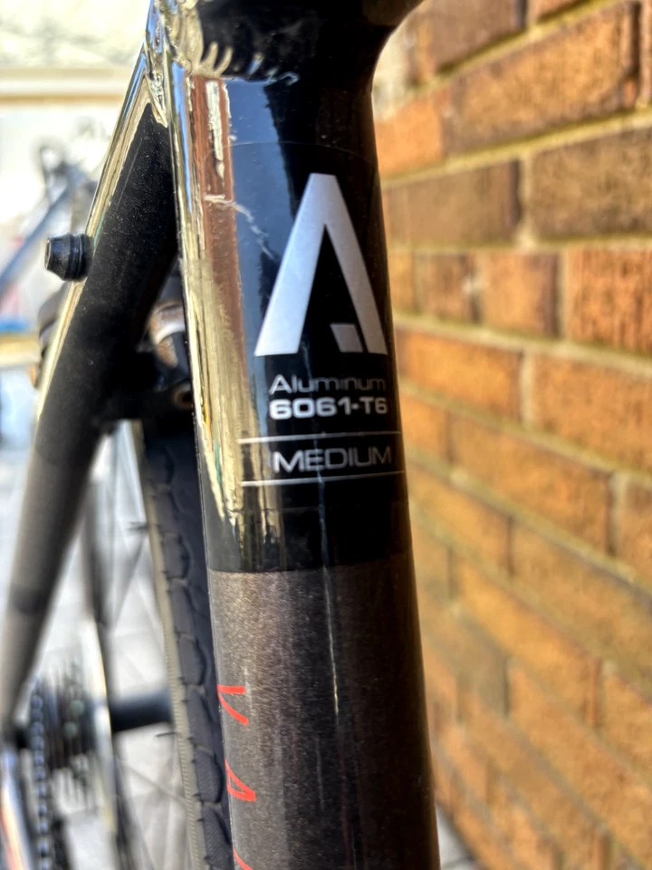 2017 Black Used/ Great Condition EVO road bike - Image 2 of 4