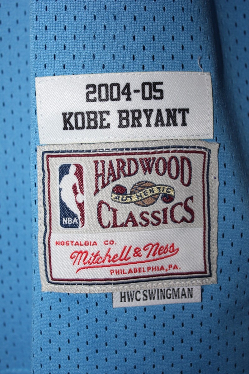 light blue 2004-05 Los Angeles Lakers Kobe Bryant (8) stitched