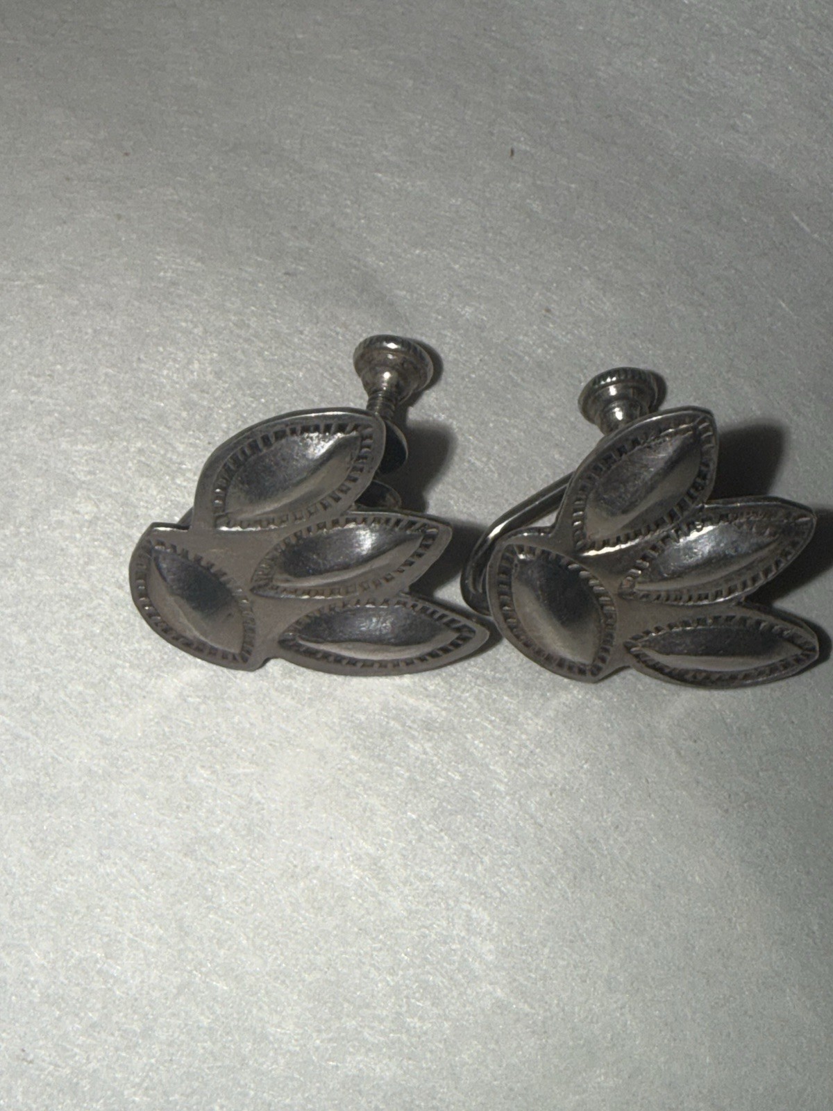 Picture 1 of 4