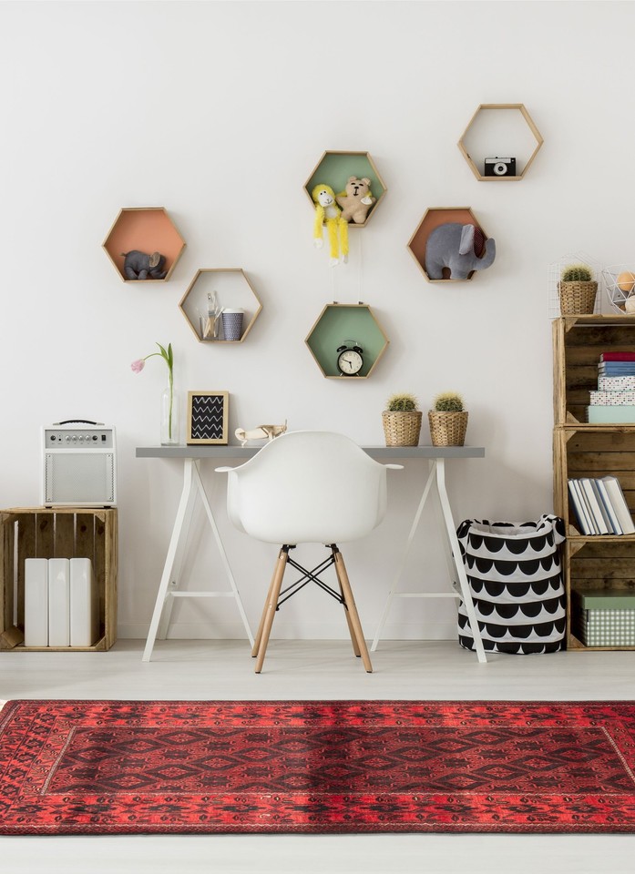 Vintage Dark Red Traditional 2'11