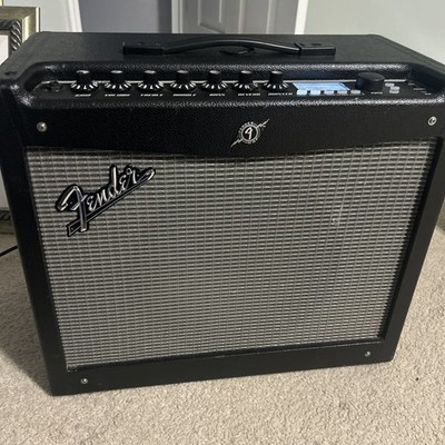 Fender Mustang III V.2 100-Watt 1x12'' Modeling Guitar Combo Amplifier