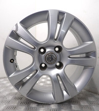 VAUXHALL CORSA D 15" SILVER ALLOY WHEEL (Y-574)